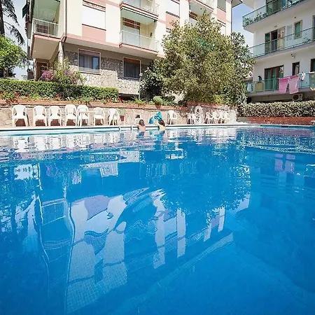 Super Attico Vista Mare Con Piscina Sorrento