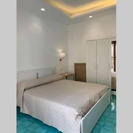 Lejlighed Super Attico Vista Mare Con Piscina Sorrento