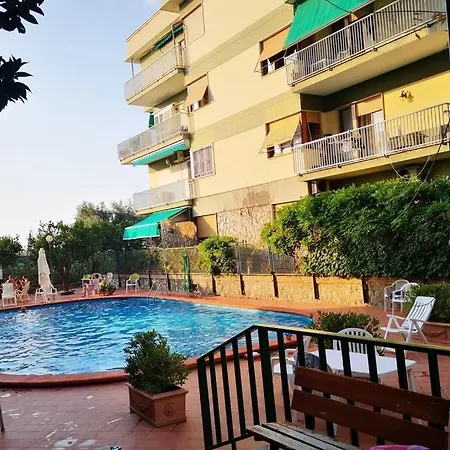 Super Attico Vista Mare Con Piscina Sorrento