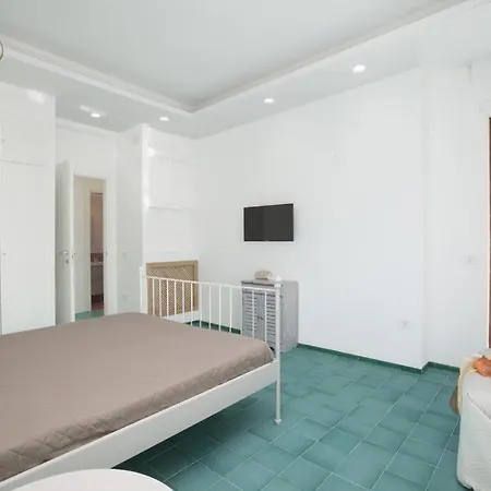 Super Attico Vista Mare Con Piscina Apartment *