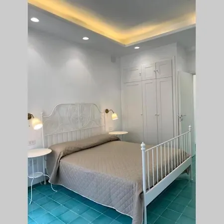 Super Attico Vista Mare Con Piscina Apartment Sorrento