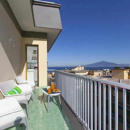 Super Attico Vista Mare Con Piscina * 소렌토