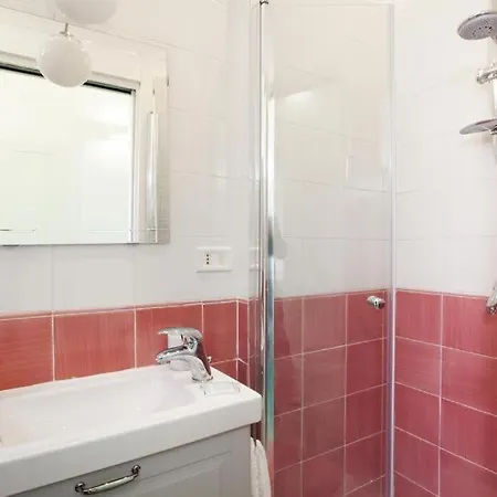 Super Attico Vista Mare Con Piscina 아파트 *