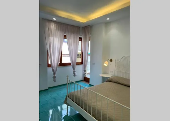 Super Attico Vista Mare Con Piscina Апартаменты *