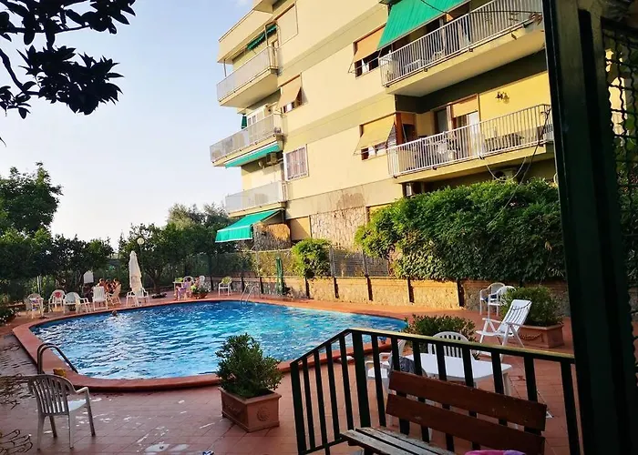 Super Attico Vista Mare Con Piscina Сорренто