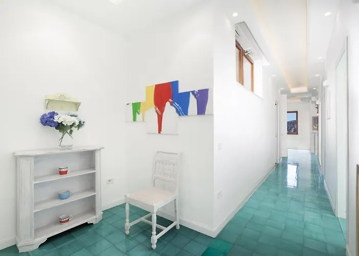 Super Attico Vista Mare Con Piscina Сорренто