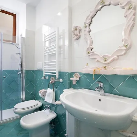 Super Attico Vista Mare Con Piscina Appartement Sorrente