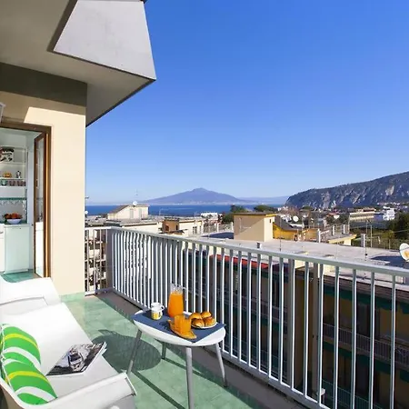 Super Attico Vista Mare Con Piscina Apartmán