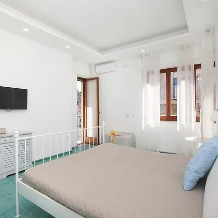 Super Attico Vista Mare Con Piscina Appartement Sorrente