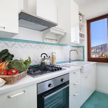 Super Attico Vista Mare Con Piscina Appartement *