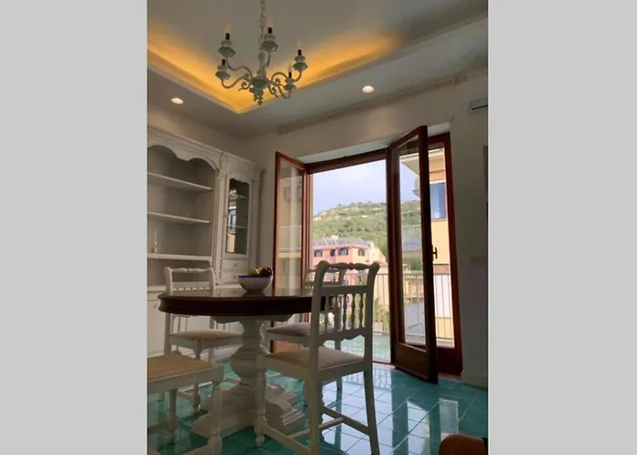 Super Attico Vista Mare Con Piscina Apartmán *