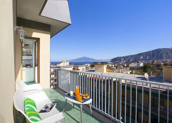 Super Attico Vista Mare Con Piscina Apartmán