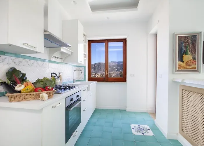 Super Attico Vista Mare Con Piscina Apartmán *